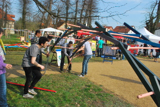 leonardo-bruecke curiosa-familienjahrmarkt 130